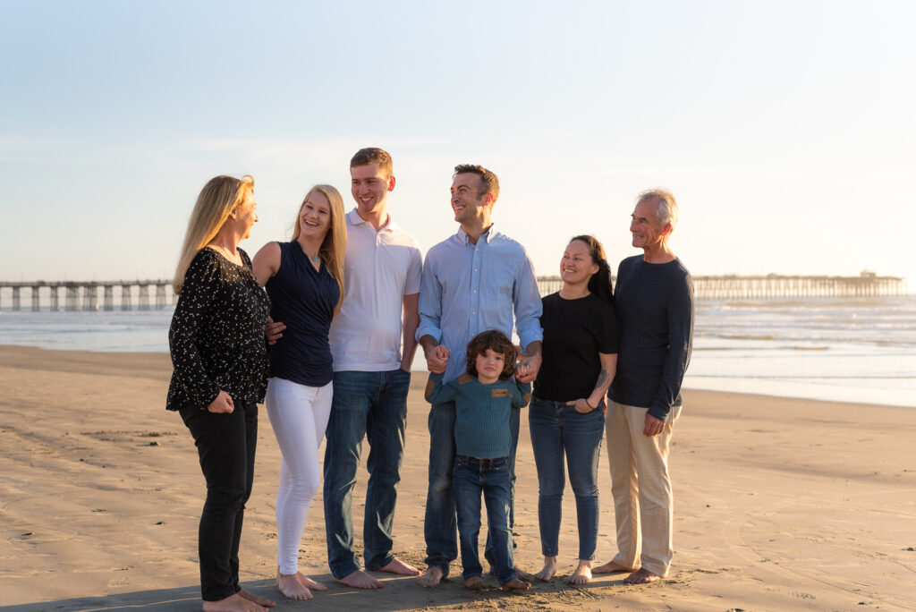 Extended family photo session at Oceanside Pier